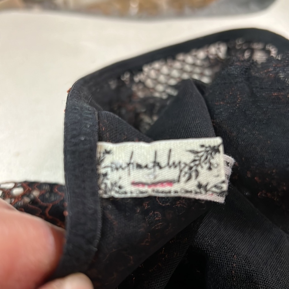 Lace bottom - Picture 4 of 4